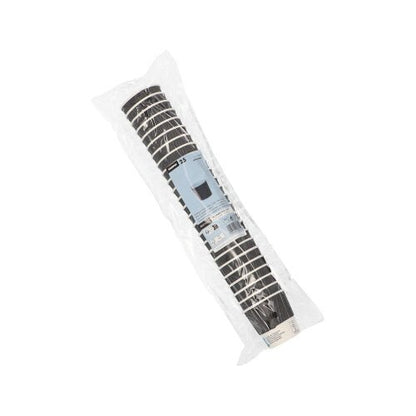 Um pacote enrolado de copos Starpak 25 preto e branco, Pappe "To Go" Ripple Wall, embrulhado em plástico transparente com um rótulo Starpak azul e branco anexado.