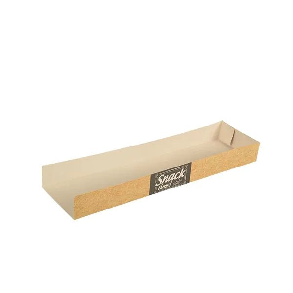 Uma bandeja retangular bege PAPSTAR 50 bandejas de snacks, cartão "pure" "Good Food" da PAPSTAR GmbH com exterior castanho e rótulo "Good Food" - uma escolha ecológica para qualquer ocasião, vazia sobre um fundo branco.