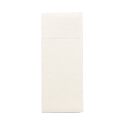 Um envelope vertical creme dos sacos de talheres Starpak 480 (Airlaid, 40 x 33 cm com dobra para talheres) é apresentado com a aba fechada sobre um fundo branco para uma apresentação higiénica, sem marcas visíveis.