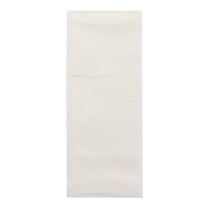 Os Starpak 100 Porta-talheres, Airlaid 40 cm x 48 cm com dobra para talheres, estão dobrados de forma limpa e são apresentados sobre um fundo branco simples - ideal para uma decoração de mesa elegante.