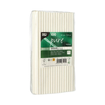 Uma embalagem de plástico transparente com 100 palhinhas brancas PAPSTAR 100, papel "puro" Ø 6 mm · 20 cm da PAPSTAR GmbH, com um rótulo verde e branco com detalhes da marca e do produto; ecológico e biodegradável.