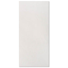 Die 50 Servietten „ROYAL Collection“ 1/8-Falz, 40 x 40 cm, der PAPSTAR GmbH sind elegante weiße Servietten mit dezentem Muster – ideal für eine stilvoll gedeckte Tafel.