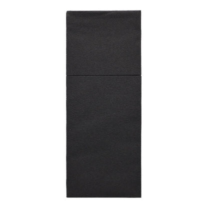 Os Starpak 100 Porta-talheres, guardanapos Airlaid pretos (40x48 cm) com dobra para talheres, são perfeitos para uma decoração de mesa estilosa e apresentação de porta-talheres sobre um fundo branco.