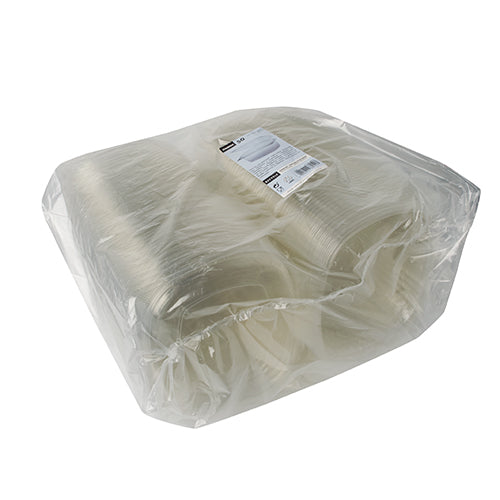 Uma pilha de Starpak 50 tigelas de iguarias e saladas com tampa dobrável, R-PET transparente oval, está embalada em plástico transparente e com uma etiqueta de produto branca.