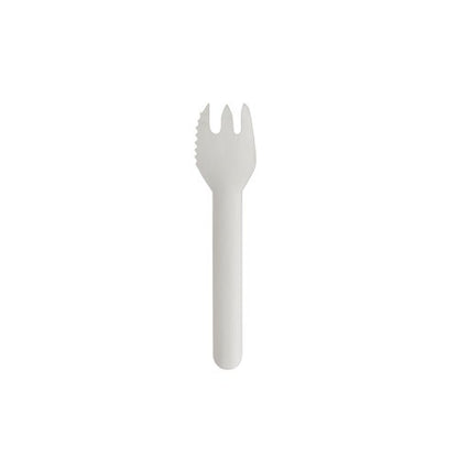 Uma embalagem com 100 garfos de bolo e snack brancos PAPSTAR "pure" (12,7 cm, serrilhados) da PAPSTAR GmbH, isolada sobre um fundo branco.
