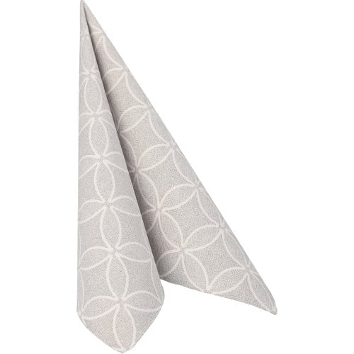 O PAPSTAR 50 guardanapos "ROYAL Collection" 1/4-dobra 40 x 40 cm cinza da PAPSTAR GmbH é um guardanapo cinza claro com um padrão geométrico branco discreto, elegantemente dobrado em uma forma triangular em pé sobre um fundo branco.