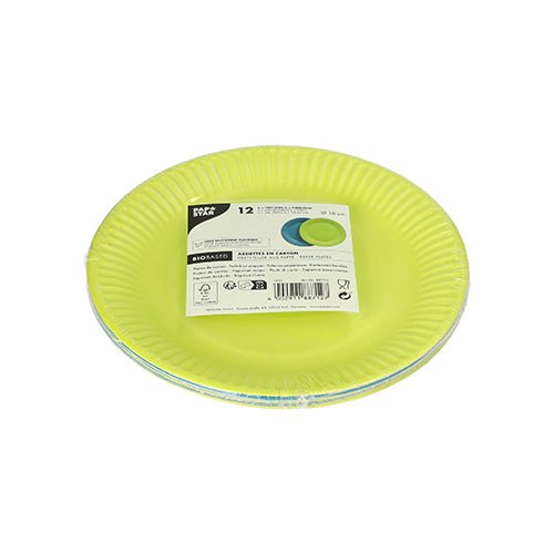 Um conjunto de 12 pratos de papelão PAPSTAR, redondos, Ø 18 cm, coloridos, da PAPSTAR GmbH – em embalagem plástica com rótulo (código de barras, ícones, texto), biodegradáveis para uso sustentável.