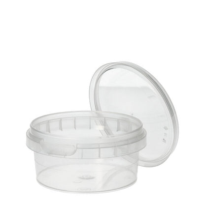 O copo delicatessen Starpak 38 é um recipiente PP redondo e transparente de 180 ml (Ø 9,5 cm, altura 4,5 cm) com fecho de originalidade e película retrátil - ideal para apresentar ou armazenar iguarias. O conjunto contém 38 peças.