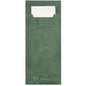 Os porta-talheres PAPSTAR 520 (20 x 8,5 cm) da PAPSTAR GmbH possuem uma capa de papel verde com um padrão de redemoinho discreto, onde se encontra um guardanapo branco de 2 camadas (33 x 33 cm) que sobressai pela borda superior da capa.