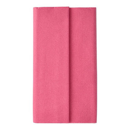 Uma toalha de mesa rosa retangular, bem dobrada, PAPSTAR, Tissue "ROYAL Collection" (120 cm x 180 cm) da PAPSTAR GmbH é apresentada sobre um fundo branco, exibindo seu padrão de textura sutil e duas faixas verticais.