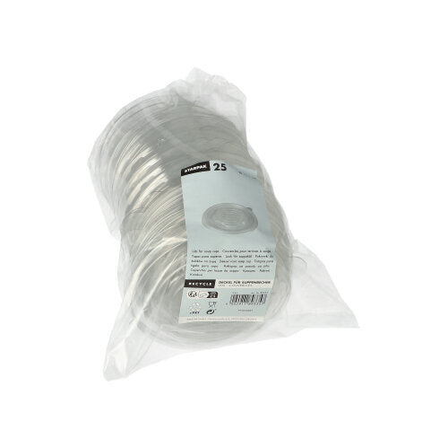 Uma embalagem de plástico R-PET transparente da Starpak contém 25 tampas redondas para copos de sopa com um rótulo na frente, indicando quantidade e detalhes – uma escolha ecológica para o uso diário.