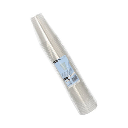 Uma pilha de copos Starpak 50 R-PET transparentes em filme transparente com etiqueta azul e branca - ecológicos, transparentes e perfeitos para qualquer ocasião.