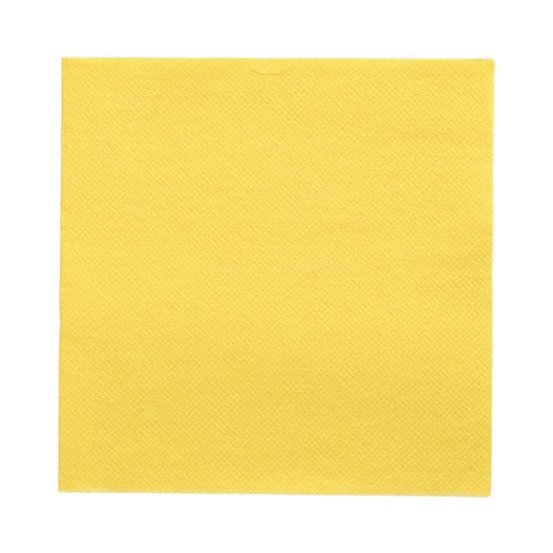 Um PAPSTAR guardanapo "DAILY Collection" 1/4-dobra (32x32 cm) da PAPSTAR GmbH, em amarelo com padrão de estrutura discreta e bordas retas, está ilustrado plano sobre um fundo branco – perfeito para decoração de mesa elegante.