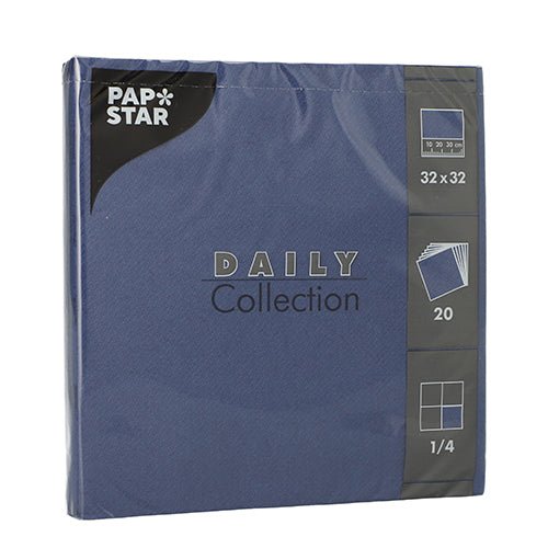 Um pacote azul com 20 guardanapos PAPSTAR "DAILY Collection" 1/4-dobra, 32 x 32 cm da PAPSTAR GmbH – ideal para uma decoração de mesa elegante, com símbolos de dobra e quantidade no lado direito.