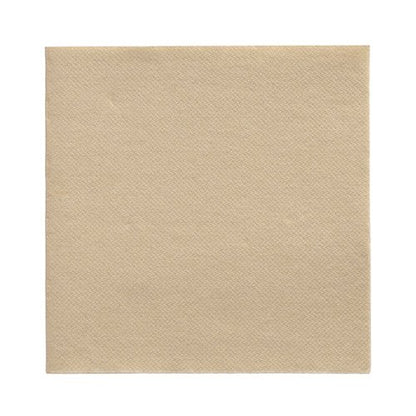 Um único PAPSTAR guardanapo bege "DAILY Collection" (32x32 cm, 1/4-dobra) da PAPSTAR GmbH é ilustrado sobre um fundo branco, ideal para guardanapos elegantes ou decoração de mesa simples.