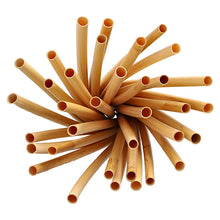 Ein Bündel PAPSTAR Trinkhalme Schilf "pure" (10 mm x 25 cm, 50 Stück) aus umweltfreundlichem Schilf, von oben kreisförmig angeordnet, vor weißem Hintergrund.