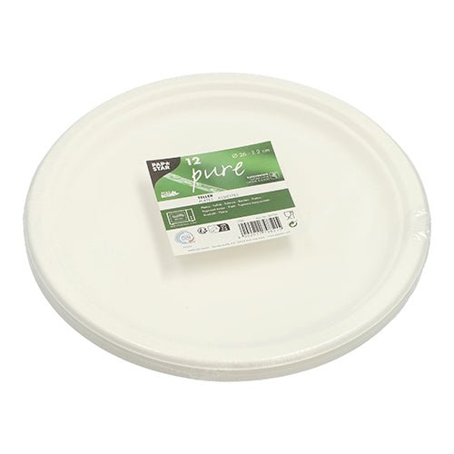 Uma pilha de 12 pratos redondos e brancos PAPSTAR "pure" de cana-de-açúcar, não divididos, compostáveis e ecológicos, da PAPSTAR GmbH, embalados em plástico com rótulo verde e branco com detalhes do produto.