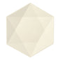 Um prato hexagonal, branco, ecológico, com linhas claras da PAPSTAR GmbH - PAPSTAR Prato de cana-de-açúcar "puro" hexagonal (25 unidades) - está sobre um fundo branco simples.