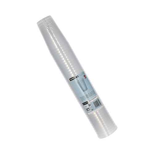 Uma pilha de copos reutilizáveis inquebráveis Starpak 40 para sidra de maçã (0,25 l, Ø 7 cm, 10,5 cm), embalados em película retrátil com um rótulo branco e azul com informações do produto.