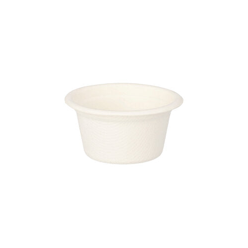 As tigelas para molho de cana-de-açúcar "pure" Ø 6 cm, branco (conjunto de 12) da PAPSTAR GmbH são ecológicas, biodegradáveis e vistas como pequenas tigelas de papel isoladas em fundo branco.