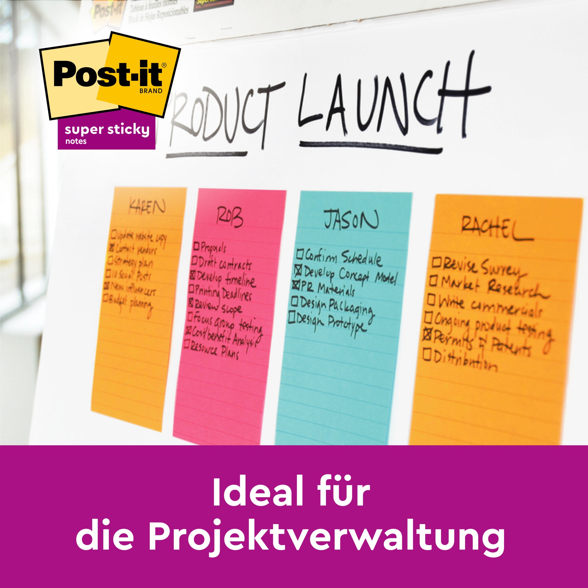 Ein Whiteboard zeigt 3M Deutschland GmbH Post-it® Super Sticky Notes im Großformat in bunten, linierten Blättern (101x152mm), jeweils beschriftet für Teamaufgaben unter "Product Launch" - perfekt für das Projektmanagement. 3 Blöcke/Packung, 90 Blatt/Block.