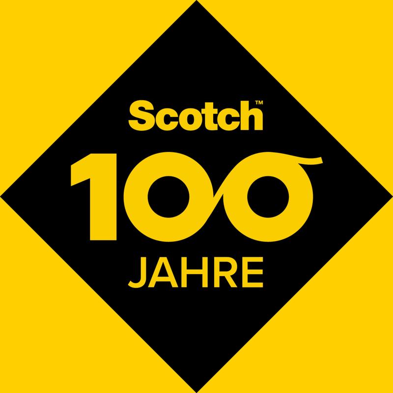 Um losango preto sobre amarelo mostra "Scotch 100 ANOS" com o número 100 em estilo de infinito - uma forma ideal de celebrar um século de fita adesiva invisível Scotch® Magic™ (3 rolos, 19mm x 33m) e o dispensador C38 da 3M Deutschland GmbH.