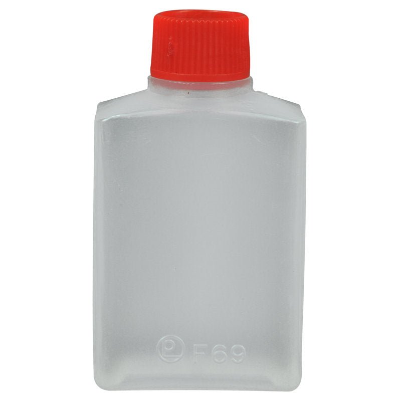 O recipiente de soja da Abena Re-Seller GmbH é um recipiente de plástico retangular e transparente com tampa de rosca vermelha sobre um fundo branco. É ideal para o armazenamento ecológico de grãos de soja e possui uma pequena marca em relevo perto da base.