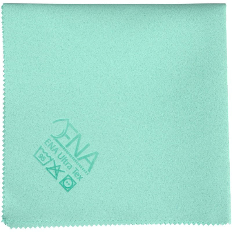 O pano ENA Ultra Tex PU da Abena Re-Seller GmbH é um pano de limpeza de microfibra verde-claro de 38x37 cm com bordas em ziguezague, símbolos de cuidado impressos e "ENA Ultra Tex" no canto - perfeito para limpeza sem manchas.
