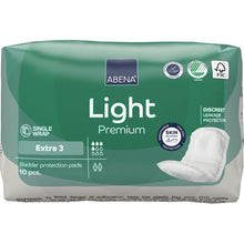 Eine grün-weiße Packung ABENA Light Extra 3, Premium von Abena Re-Seller GmbH, enthält 10 Stück Blasenschutzeinlagen. Die Verpackung zeigt die Eigenschaften und ein Bild der Einlage auf der rechten Seite für den täglichen Komfort.