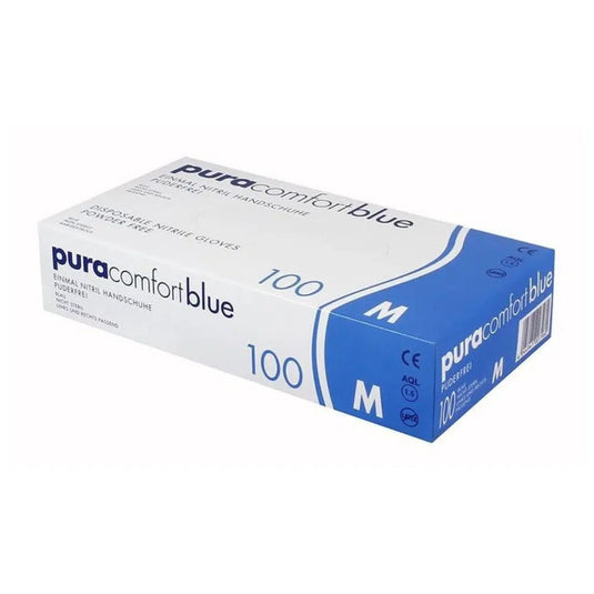 Uma caixa branca e azul de luvas de nitrilo AMPri Pura Comfort, tamanho Médio, com 100 unidades. Estas luvas de exame de nitrilo da AMPri Handelsgesellschaft mbH não contêm pó nem látex, sendo, por isso, perfeitas para utilização na indústria alimentar ou em estabelecimentos de saúde. A caixa inclui ainda um código de barras e símbolos com informações detalhadas sobre o produto.