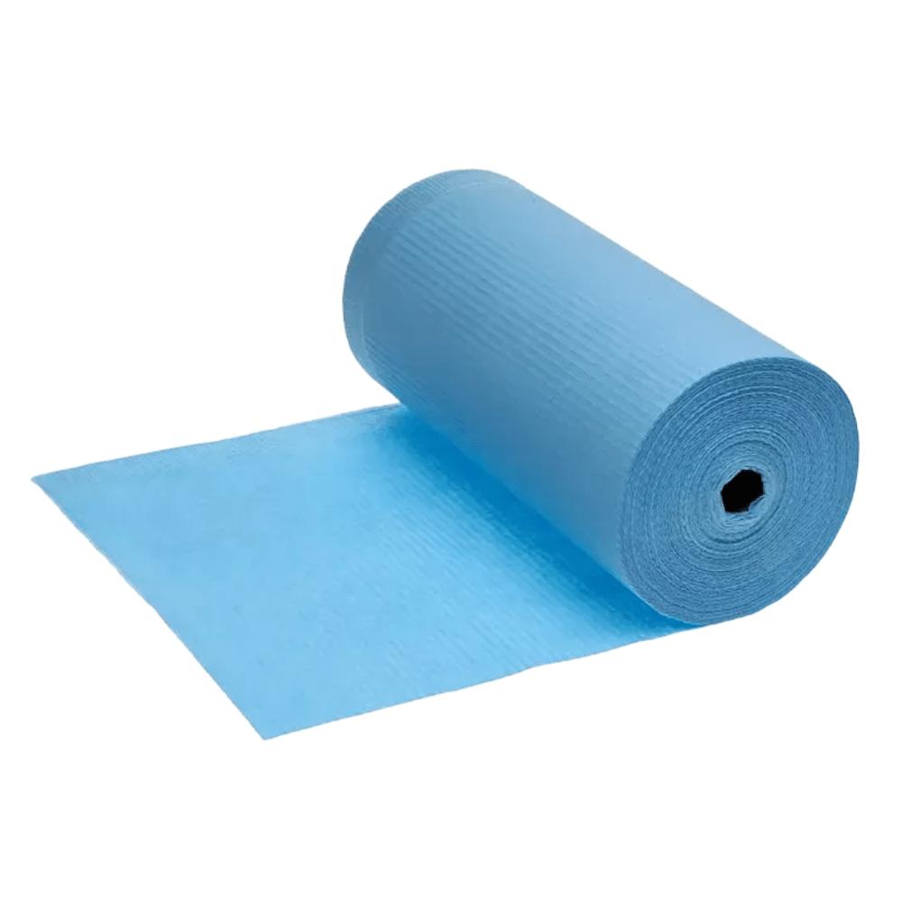 Um babete de paciente AMPri parcialmente desenrolado com revestimento de PE em um grande rolo azul é perfeito para tratamentos dentários. Sua superfície texturizada melhora sua eficácia e durabilidade, enquanto o revestimento de PE aumenta seu desempenho. O rolo envolve um núcleo cilíndrico com um centro oco sobre um fundo branco simples.