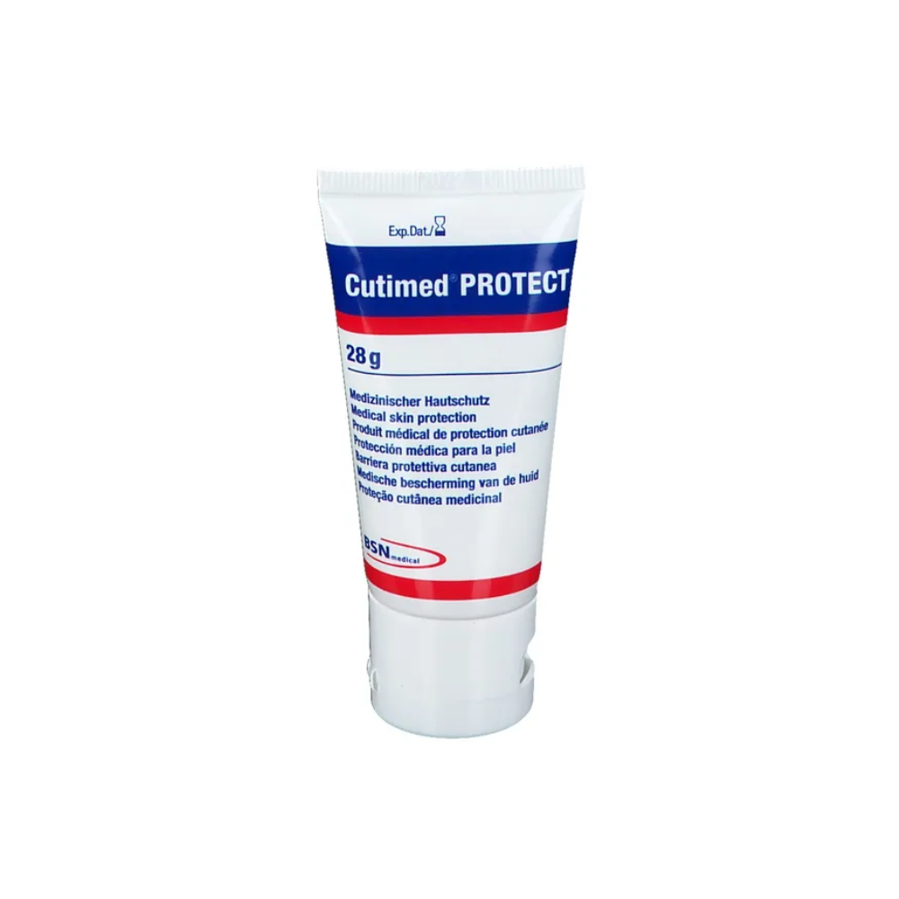 Um tubo de 28 gramas de creme protetor BSN Cutimed® Protect da BSN medical GmbH (essity) é predominantemente branco, as inscrições são em vermelho e azul e mostram texto em várias línguas. O logotipo da marca e outros detalhes do produto estão impressos na frente e destacam as propriedades hidratantes.