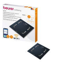Uma imagem de uma balança pessoal Beurer BF 880 com WIFI da Beurer GmbH, com conectividade WiFi e Bluetooth. A balança é preta com detalhes prateados e possui um visor digital. A embalagem do produto é mostrada e destaca funções como análise de gordura corporal, compatibilidade com aplicativos e o aplicativo Beurer HealthManager Pro para monitoramento de saúde.