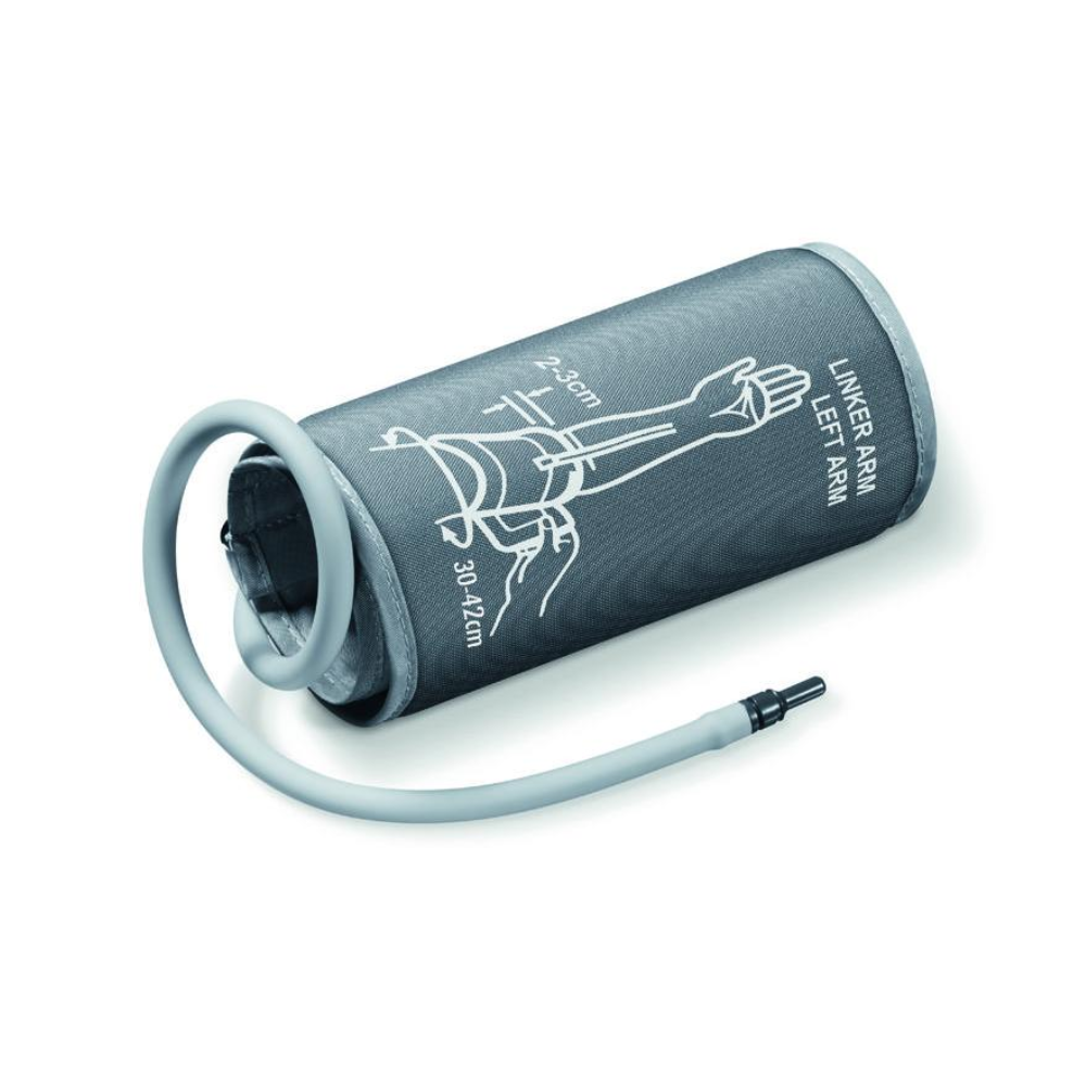 Uma braçadeira XL enrolada Beurer GmbH (artigo descontinuado) para medidor de pressão arterial BM 44, BM 47, com tubo, etiquetada para uso no braço esquerdo. Uma imagem mostra a colocação correta no braço superior; adequada para braços de 30-42 cm. A embalagem contém 1 peça.