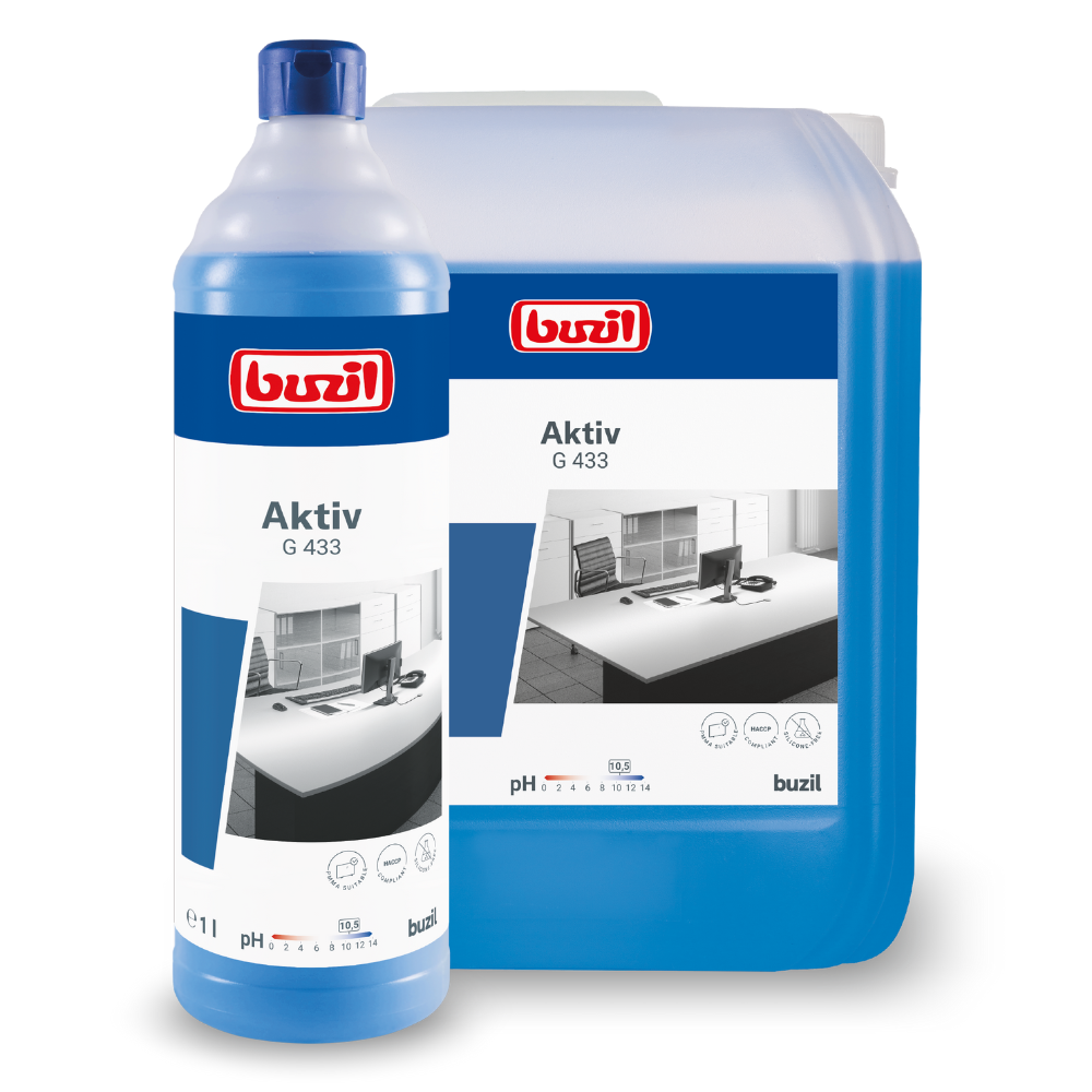Uma garrafa e um recipiente com Buzil Aktiv G 433 Detergente Universal Suave da BUZIL-WERK Wagner GmbH & Co. KG são exibidos e destacam suas propriedades suaves para os materiais. Ambos os recipientes contêm um líquido azul e estão etiquetados com uma imagem de uma mesa de escritório moderna. A garrafa está colocada à frente do recipiente maior, enfatizando assim sua prontidão para limpar eficazmente várias superfícies.