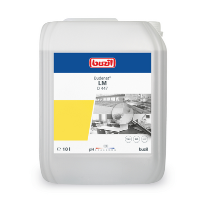 Um recipiente de 10 litros do Desinfetante Suave para Materiais Buzil Budenat® LM D 447, conhecido por sua alta compatibilidade com materiais, possui um rótulo com imagens industriais e um destaque em amarelo. O logotipo da marca BUZIL-WERK Wagner GmbH & Co. KG está colocado de forma proeminente no topo, com detalhes do produto impressos abaixo. É ideal para uso em superfícies sensíveis.