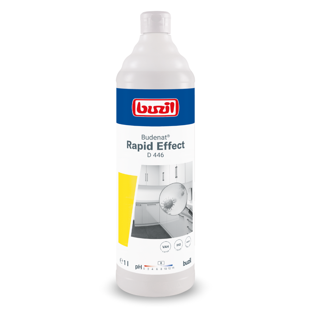 Uma garrafa de 1 litro de desinfetante rápido alcoólico Buzil Budenat® Rapid Effect D 446, pronto para uso, listado na VAH e IHO. O rótulo mostra uma imagem de cozinha, bem como o logotipo da marca da BUZIL-WERK Wagner GmbH & Co. KG e detalhes do produto. Com um valor de pH de 8 e Propan-2-ol, contém vários símbolos de segurança. A garrafa branca é decorada com um design azul e amarelo.