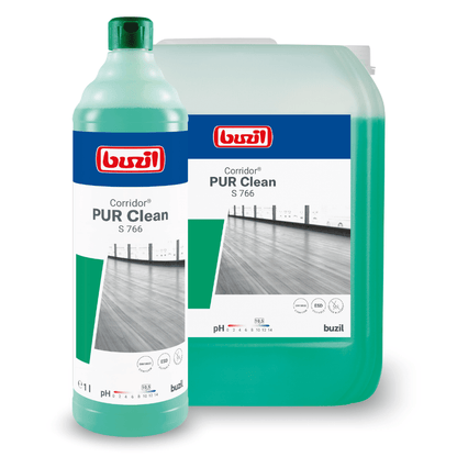 Exibidos estão um grande recipiente e uma garrafa de Buzil Corridor® PUR Clean S 766 Limpa-chão ultramolhante com bloqueador de odores com o líquido verde. As etiquetas mostram uma imagem de um corredor impecavelmente limpo e um texto que destaca este eficaz limpa-chão com bloqueador de odores da BUZIL-WERK Wagner GmbH & Co. KG.