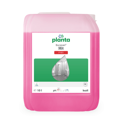 Um recipiente rosa de 10 litros com Buzil Planta Bucasan® Hit P 921, um limpador sanitário ecológico, possui um rótulo verde e branco com uma gota de água e uma imagem de casa de banho. A fórmula com pH 1 garante um brilho sem manchas. No canto inferior direito está o nome da marca BUZIL-WERK Wagner GmbH & Co. KG.