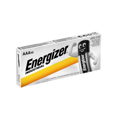A imagem mostra uma embalagem retangular Energizer Industrial Alkaline EN92 LR03 AAA Micro | Embalagem (10 unidades) da Energizer Deutschland GmbH. A caixa branca com acentos amarelos e pretos contém 10 baterias. Na frente, estão o logotipo da Energizer e a imagem de uma figura de bateria com braços. Cada bateria fornece 1,5 volts de energia.