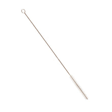 Die Haug Bürsten KG SCHLAUCHBÜRSTE,NYL.6.0 TRANSP verfügt über steife 0,20-mm-Nylonborsten, einen gedrehten Metallgriff mit Schlaufe und misst 340 x ø12 mm - perfekt für die Reinigung von Schläuchen.