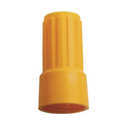 A PORCA DE SOBREPÔR PARA ADAPTADOR E1100019 da Haug Bürsten KG é um conector de plástico amarelo com forma cilíndrica ranhurada e extremidade fechada, utilizado para conexões seguras de fios elétricos.