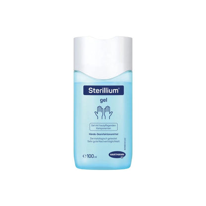 O gel desinfetante para mãos Hartmann Sterillium® da Paul Hartmann AG possui um rótulo azul com mãos delineadas em branco e um texto sobre a formulação amiga da pele. O frasco de 100 ml é ideal para a desinfecção higiénica das mãos e proporciona proteção em movimento.
