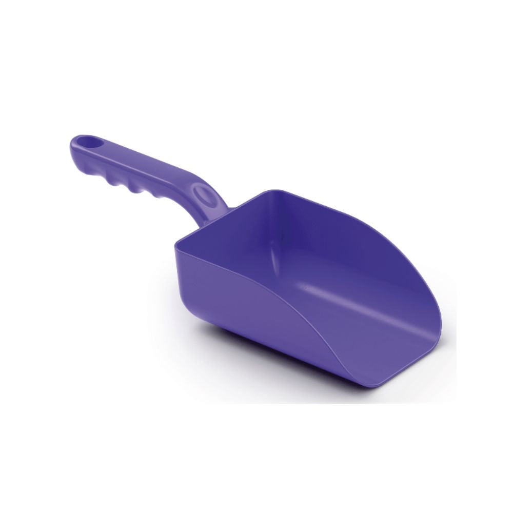 A pá de mão pequena Haug de Haug Bürsten KG, feita de polipropileno roxo com cabo curto e texturizado, tem uma forma retangular e uma borda frontal ligeiramente curva. É ideal para a indústria alimentar e está elegantemente posicionada sobre um fundo branco simples.