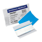 Uma embalagem com a inscrição „Holthaus Ypsitect® Curativo, repelente de água 6 x 10 cm – 10 Curativos | Embalagem (1 unidade)“ da Holthaus Medical GmbH & Co. KG contém curativos repelentes de água. Um dos curativos está parcialmente removido de sua capa protetora, de modo que seu lado azul e a superfície adesiva são visíveis. A embalagem indica um tamanho de 6 x 10 cm e inclui 10 unidades.