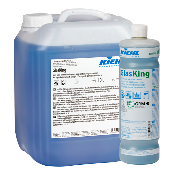 Um recipiente azul translúcido de 10 litros e uma garrafa de 1 litro de limpador de janelas, vidros e multiuso Kiehl GlasKing da Johannes Kiehl KG, ambos com etiquetas brancas com texto e logotipos.
