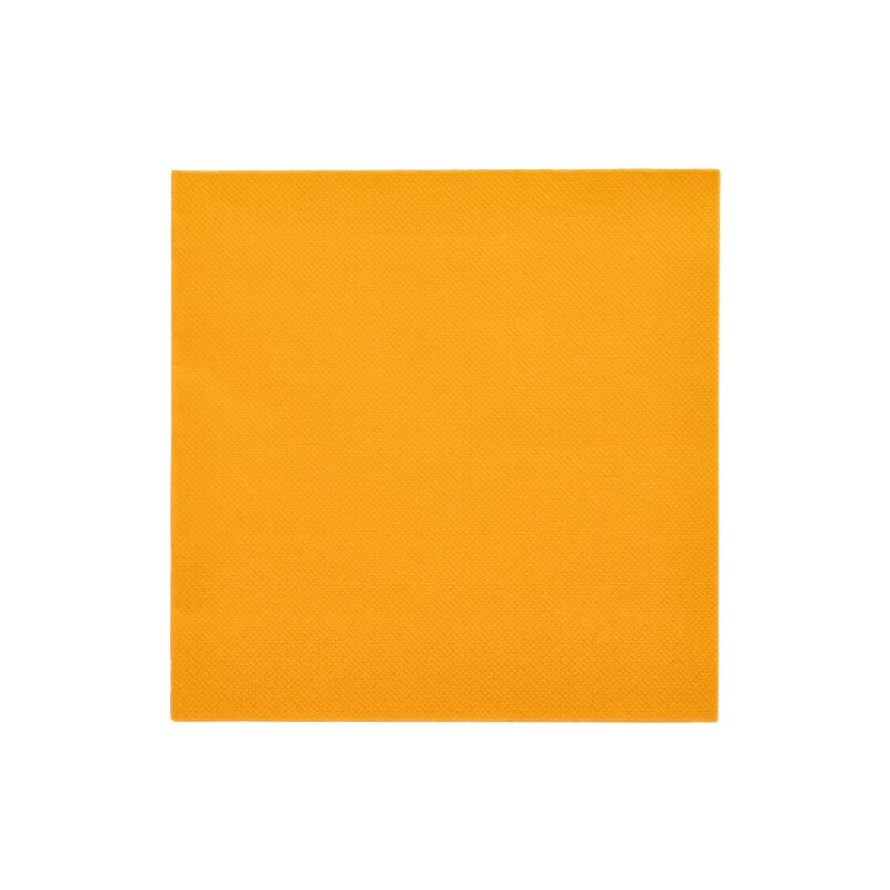 Um guardanapo quadrado laranja da PAPSTAR "ROYAL Collection" guardanapos 1/4-dobra 40 cm x 40 cm da PAPSTAR GmbH destaca-se bem sobre um fundo branco e confere uma nota elegante à sua decoração de mesa.
