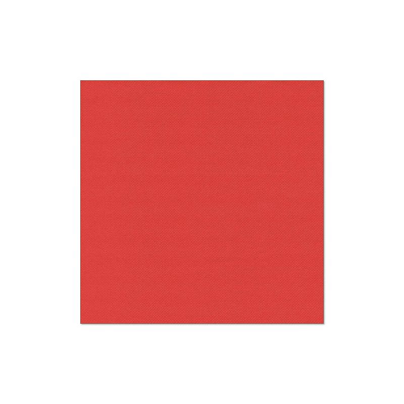 O guardanapo PAPSTAR 20 "ROYAL Collection" 1/4-dobra 40x40 cm da PAPSTAR GmbH em vermelho simples com textura suave está centralizado sobre um fundo branco - perfeito para uma decoração de mesa elegante.