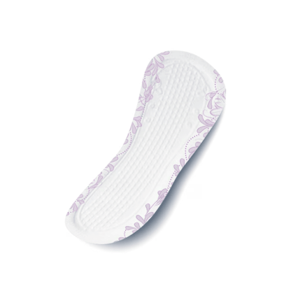 A TENA Discreet Normal Inkontinenzeinlage da Essity Germany GmbH tem uma forma curva com padrões florais violetas discretos nas bordas e oferece proteção adicional para fraqueza da bexiga. Estes pensos higiénicos brancos foram desenvolvidos com a tecnologia microPROTEX, estão disponíveis numa embalagem de 24 unidades e isolados num fundo branco.