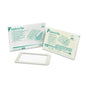Diante de duas embalagens está um filme retangular Tegaderm 3M Transparentverband (10 x 12 cm, embalagem com 5 unidades, Solventum Germany GmbH) com informações do produto e uma imagem da aplicação do adesivo de fixação.